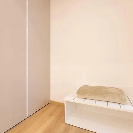 Colosseum Holidays - Three-bedroom Rome