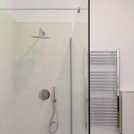 Apartment Colosseum Holidays - Three-bedroom *