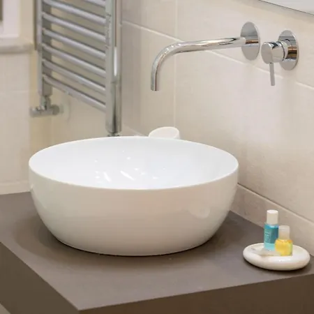 Apartment Colosseum Holidays - Three-bedroom Rome
