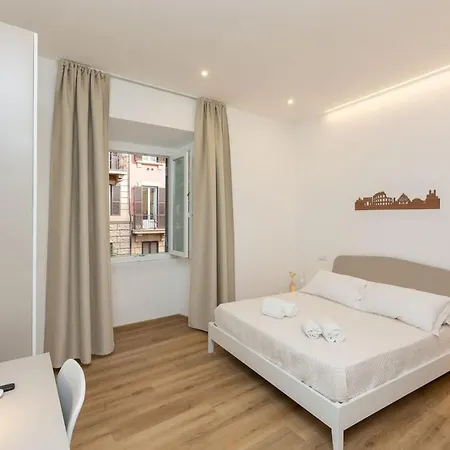 Colosseum Holidays - Three-bedroom Apartment