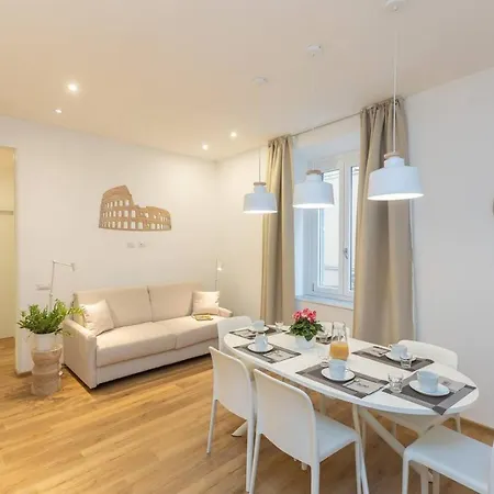 Apartment Colosseum Holidays - Three-bedroom Rome